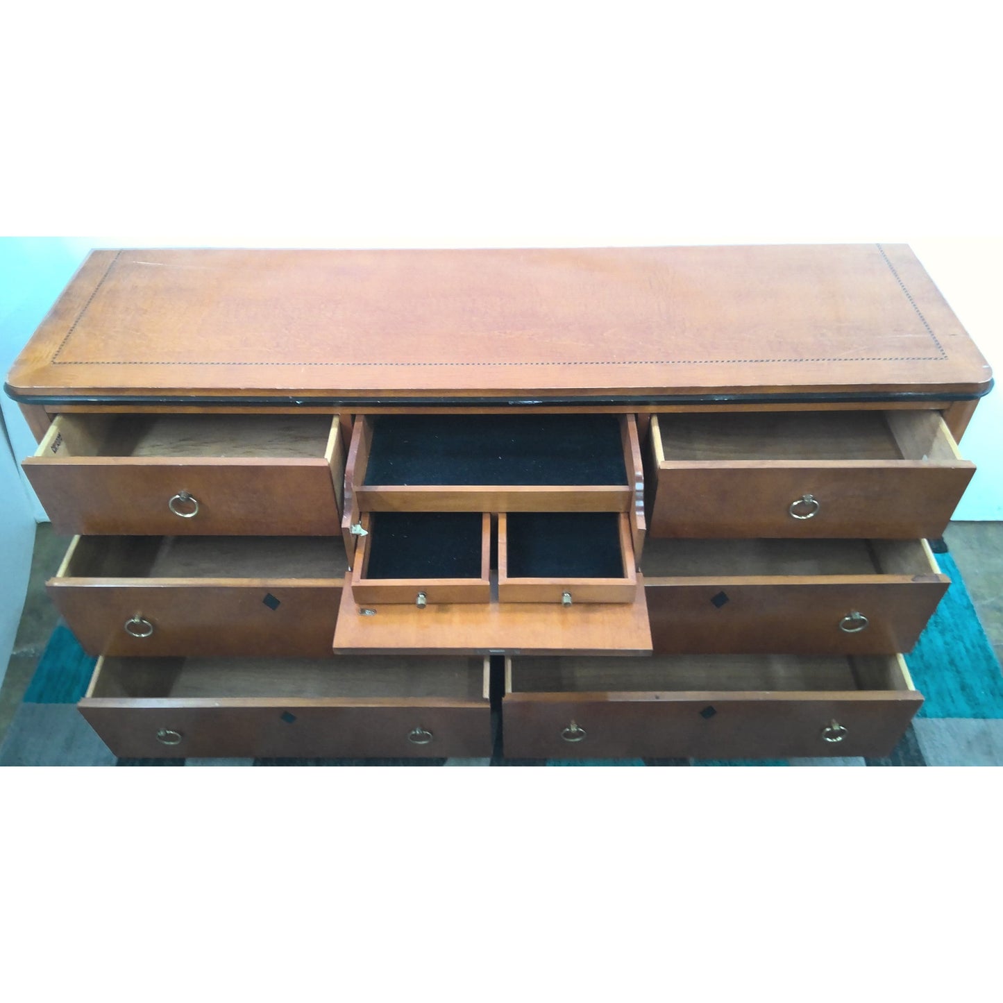 Dresser with Lockable Jewelry Drawer