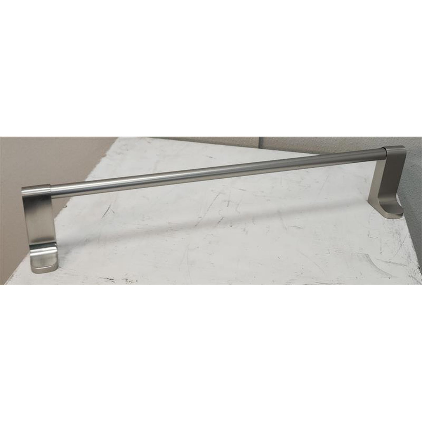 Silver Towel Bar (19")