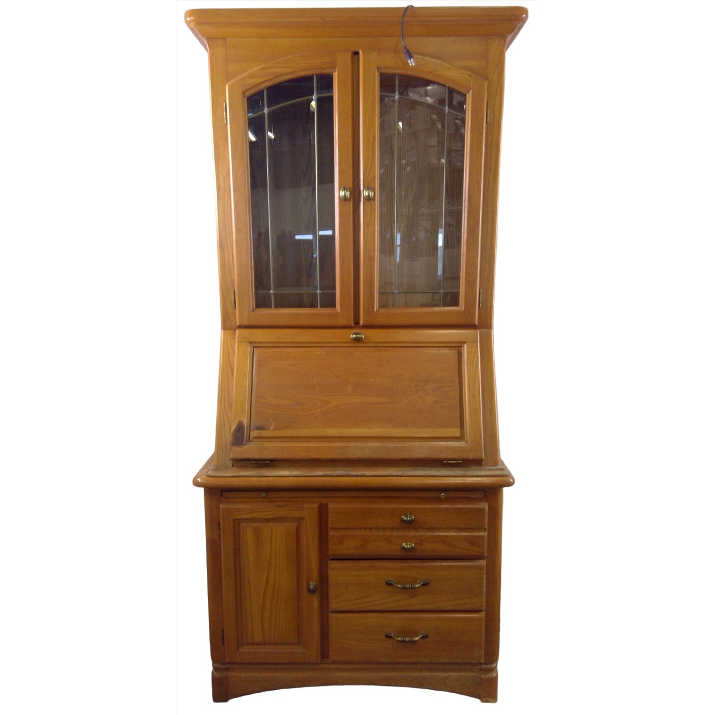 Dresser with Hutch