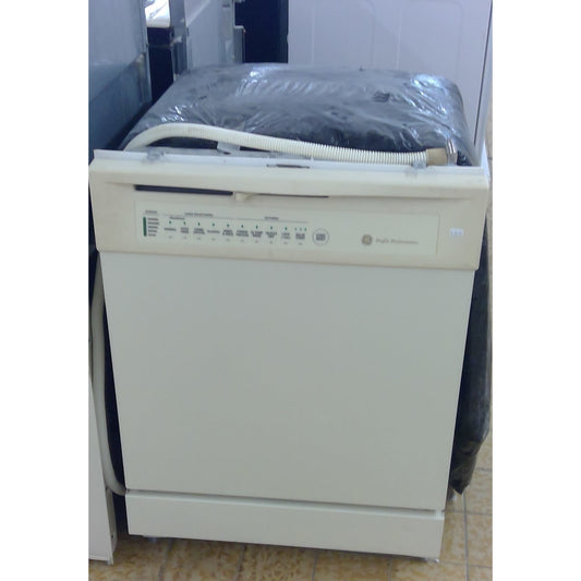 GE - White Dishwasher