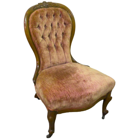 Victorian-Style Tufted Parlor Chair