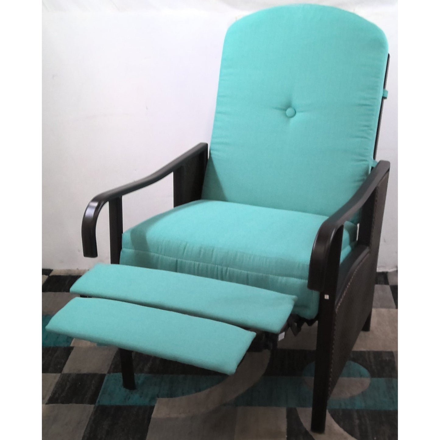 Green Outdoor Recliner