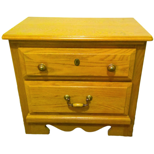 Oak 2-Drawer Nightstand