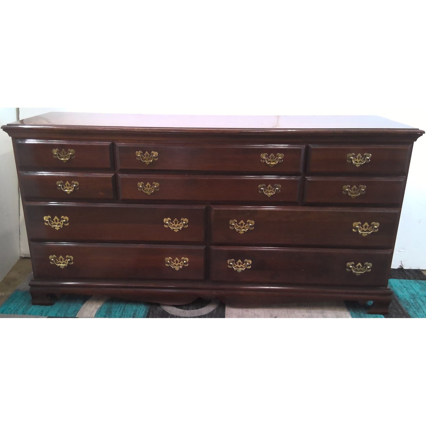 10 Drawer Dresser with Mirror